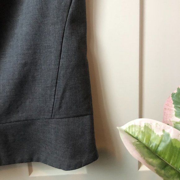 United Colors of Benetton Lightweight Gray Skirt with Minimal Ruffle Detail - Picture 8 of 8